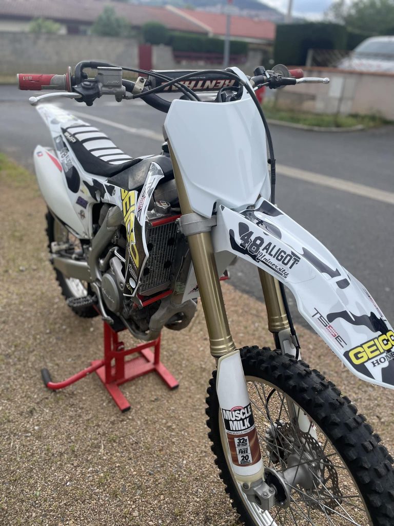 250 CRF homologué